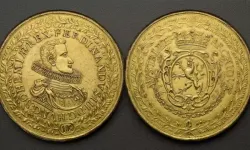 İsviçre’de toprak altından çıkan tarihi sikkeler müzayedeye çıkıyor