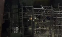 Beyoğlu'nda metro inşaatında iskele çöktü