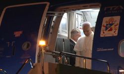 Papa’nın uçağına yazılım yüklemesi yapılacak