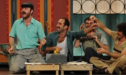 Ünlü oyuncu zor günler geçiriyor: Metin Keçeci çöpten karton toplarken görüntülendi