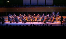 İzmir’de Ata’ya özlem notalarla yankılandı