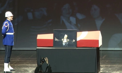 Usta sanatçıya veda: Muazzez Abacı için AKM’de hüzünlü tören