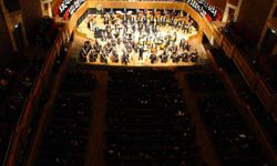 İzmir'de Aralık ayında kentin ritmi sanatla yükseliyor