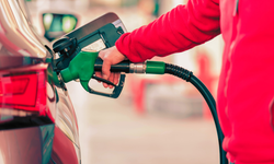 Akaryakıt çifte indirim yolda! Benzin ve motorinde fiyatlar düşecek
