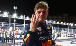 Formula 1'de şampiyonluk son yarışa kaldı