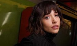 Zeynep Bastık’ı kızdıran hareket! “Ben kedi değilim” çıkışı sosyal medyada gündem oldu