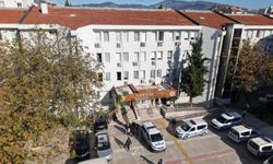 Başkan Ünsal müjdeyi duyurdu: Karşıyaka Adliye Binası için yeni yer bulundu