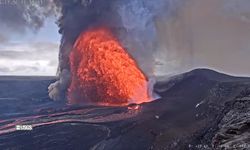 Hawaii’de Kilauea yeniden uyandı: Lavlar gökyüzünü aydınlattı