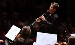 İzmir Oda Orkestrası, Pablo Barragán ile büyüledi