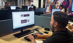 İzmir Büyükşehir Belediyesi gençleri dijital geleceğe hazırlıyor