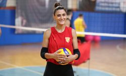 Göztepe Kadın Voleybol Takımı, Nehir Kurtulan'ı transfer etti