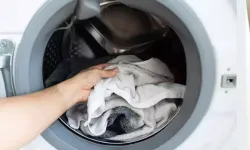 Ne deterjan ne sirke… Çamaşırları bembeyaz yapan doğal formül şaşırttı