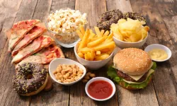 Dünyanın en zararlı yiyecekleri açıklandı: Her gün tükettiğimiz ürünler büyük risk taşıyor