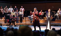 Barış Manço İzmir’de şarkılarıyla anıldı