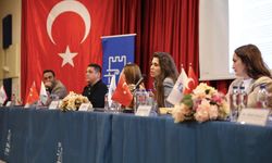 Alaçatı kentsel tasarım rehberi esnafla paylaşıldı: Alaçatı kimliğine sahip çıkıyor