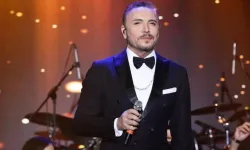 Cenk Eren sahnede talihsiz kaza geçirdi