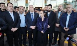 Mansur Yavaş entübe olan belediye başkanı Gülşah Durbay için Manisa'da