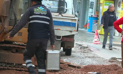 Alsancak’ta korku dolu anlar: Altyapı kazısı gaz sızıntısına yol açtı