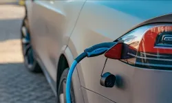 Elektrikli otomobil sahipleri dikkat: Bu alışkanlıklar aracın ömrünü fark ettirmeden kısaltıyor