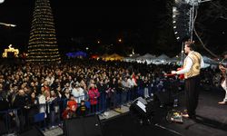 Karşıyaka Yeni Yıl Festivali’nde Mansur Ark rüzgarı esti