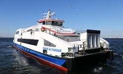 İzmir Körfezi’nde fırtına engeli: Yılın son gününde arabalı vapur seferlerine rüzgar freni