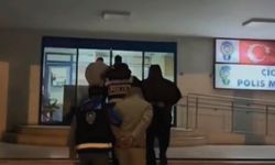 İzmir'de 3 ayrı adrese yasaklı madde operasyonu