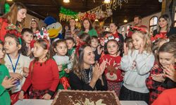 Yuvamız İzmirli çocuklara yeni yıl sürprizi: Coşku Tarihi Havagazı Fabrikası’na taştı