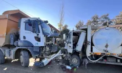 İzmir’de kamyon ile kamyonet çarpıştı: 1 kişi yaralandı