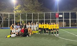 İzmir'de kadın futbolunda dostluk buluşması