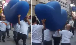 Gizemli yürüyüş... Cüceler ayaklandı; F harfi taşıdılar