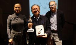 9. İzmir Mizah Festivali Efes Selçuk’ta mizahın ustalarını buluşturdu