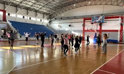 Narlıdere’de kadınlar güne sağlık ve enerjiyle başlıyor