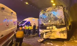 SEÇ Turizm otobüsü TIR’a çarptı: 7 kişi hayatını kaybetti