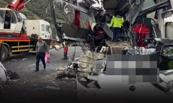 İzmir-Gaziantep seferinde korkunç kaza: 7 ölü, 11 yaralı