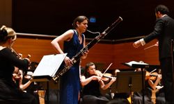 İZDSO’dan fagot ziyafeti: Sophie Dervaux İzmirli müzikseverleri büyüledi
