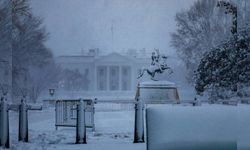 Uçuşlar iptal oldu, elektrikler kesildi