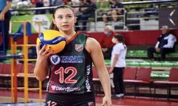 Karşıyaka voleybolda Ezgi’yi aldı