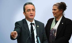 CHP'li Tezcan'dan Çerçioğlu'na tepki: Tarih, Saraylara sığınanlarını değil, kumpaslara boyun eğmeyenleri yazacak