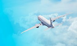 Endonezya’da 10 kişiyi taşıyan uçaktan haber alınamıyor