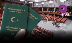 Yeşil pasaport vaadi havada kaldı: Gazeteciler vize kuyruklarında, yasa tasarısı Meclis raflarında