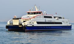 İzmir’de feribot seferleri iptal edildi