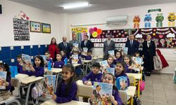 Ege’de ders zili sustu tatil düdüğü çaldı: İzmir’de 720 bini aşkın öğrenci karneyle buluştu