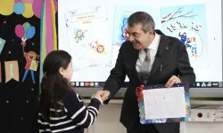 Karnelerden Atatürk görselinin çıkarılmasına Bakan Tekin’den yanıt