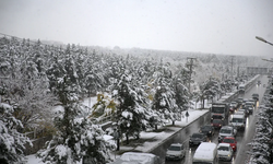 Meteoroloji tarih verdi: Sert kar dalgası geliyor, Türkiye genelinde buzlanma alarmı