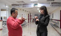 Bir tercümanla değişen kader: İzmir’de sessiz destek örneği