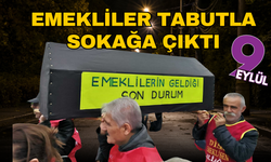 Emekliler tabutla meydana çıktı