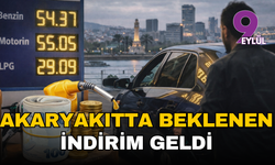 Akaryakıtta beklenen indirim geldi: İzmir’de tabelalar gece yarısı değişti