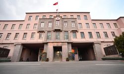 MSB'den bayrak provokasyonu açıklaması! "Gereği yapılmaktadır"