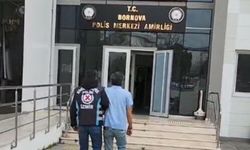 İzmir'de orta refüjden karşı şeride geçen sürücüye ceza