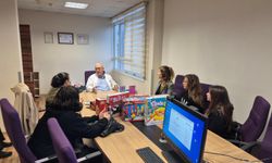 İzmirli liselilerden kanser savaşçısı miniklere moral köprüsü